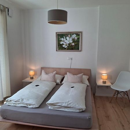 Haus Hafner Sonniges Apartment Terlano Exterior foto