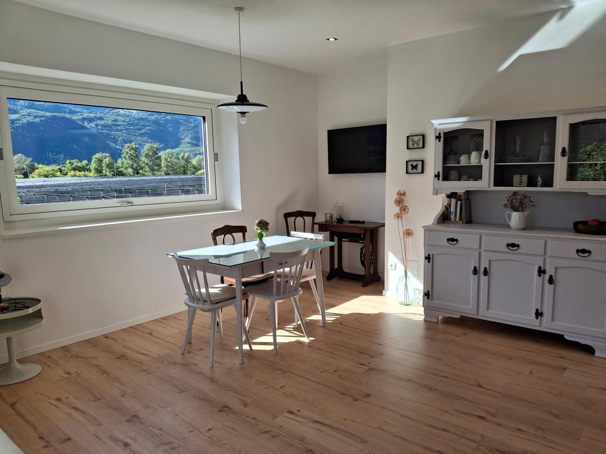 Haus Hafner Sonniges Apartment Terlano Exterior foto